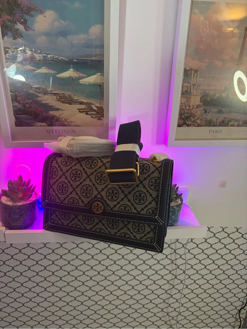 Tory Burch Black Leather Shoulder Bag with Gold Logo Plaque